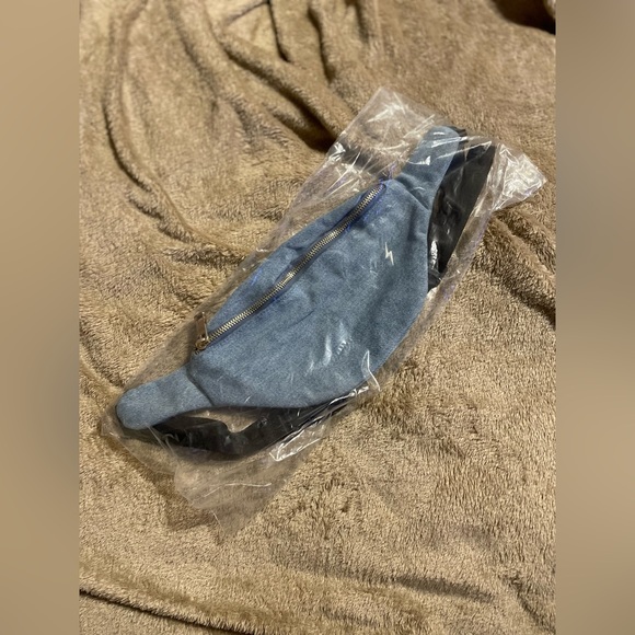 Lights Label Denim Fanny Pack New - Picture 5 of 7